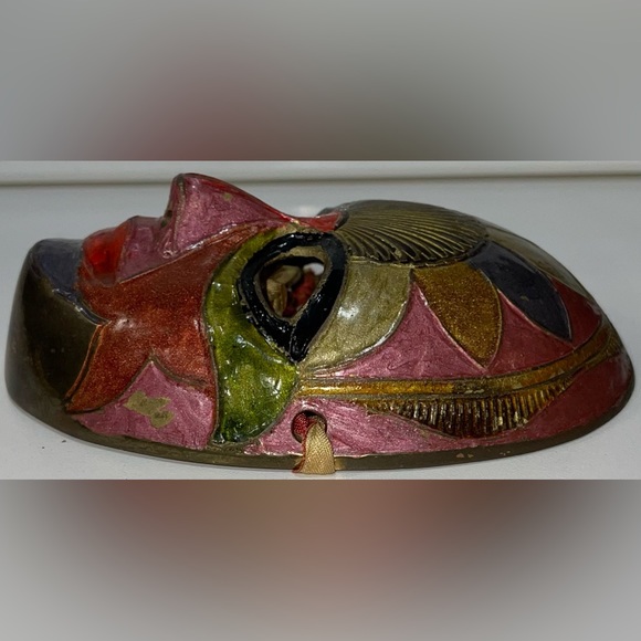 Imported Brass Mask - Picture 5 of 9